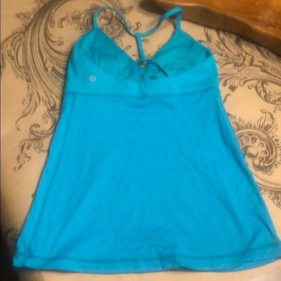 Lululemon tank top 4 (2718) - Picture 4 of 6